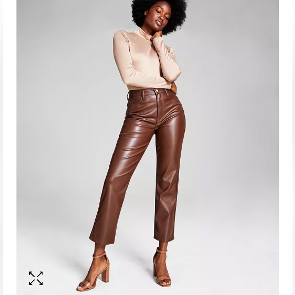 ✨NWT✨ women’s Faux Leather pant